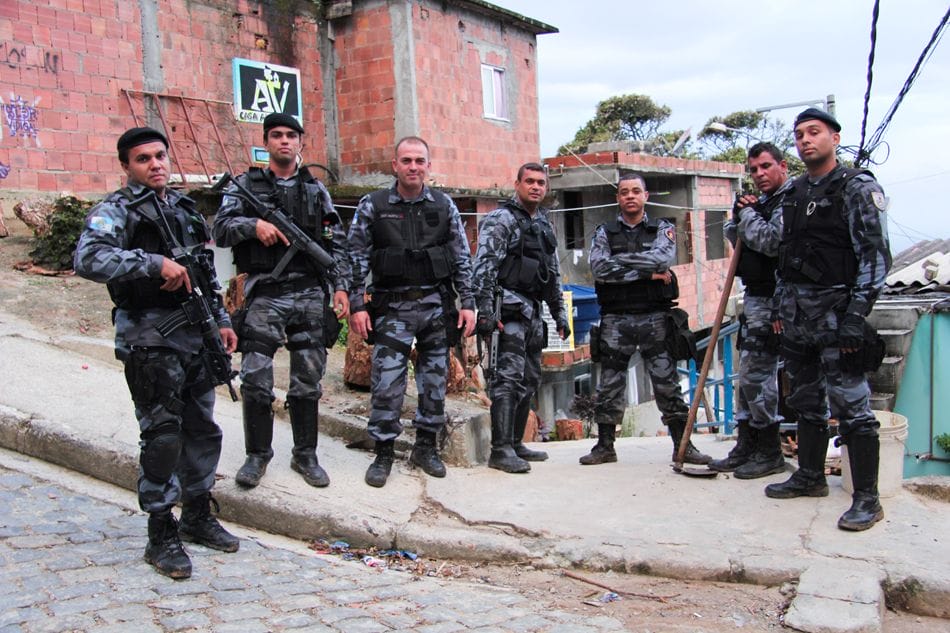 « FAVALADO - BRAZIL » : favela, ville radieuse 2