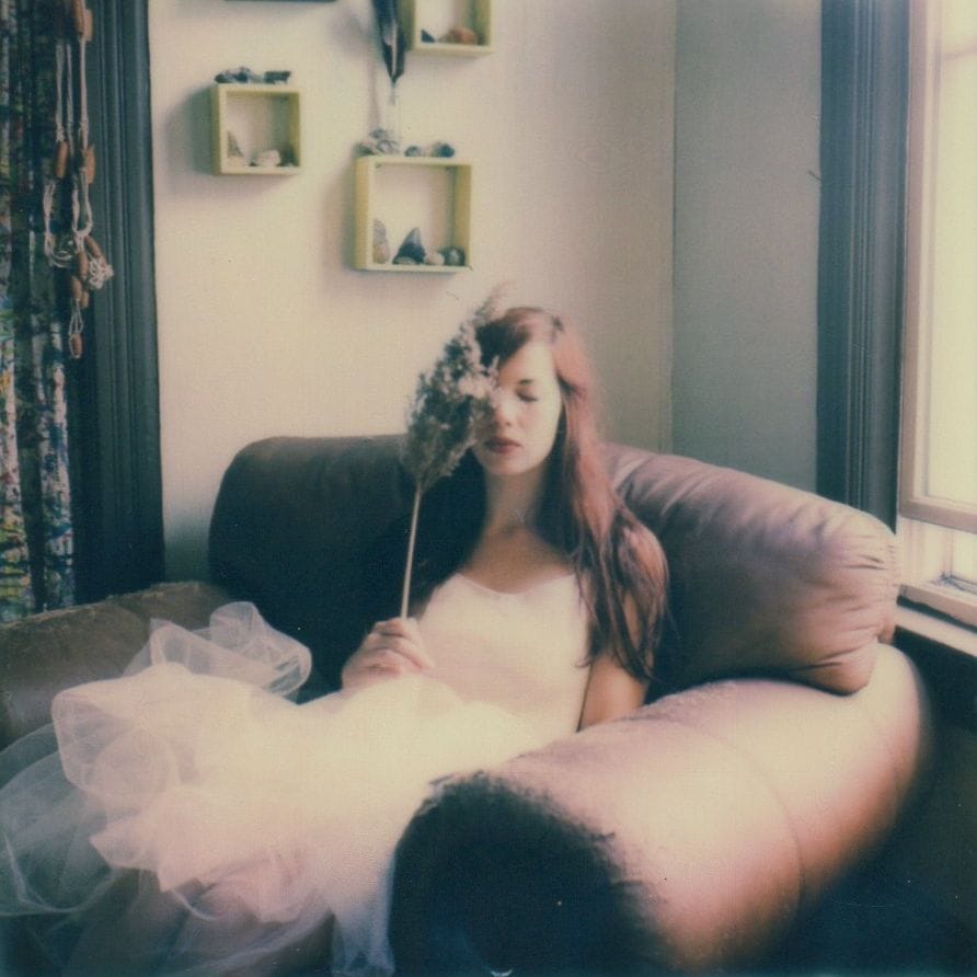 Mélancolie instantanée sur Polaroid avec Sarah Seené 11