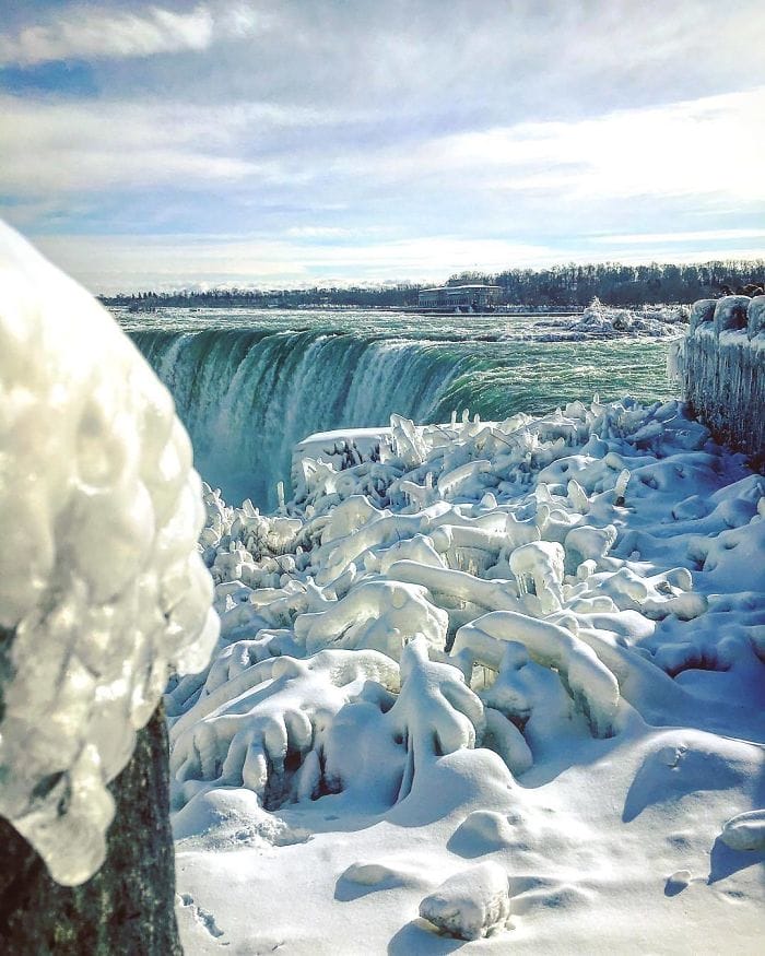 Top 10 des plus belles photos des chutes gelées du Niagara 15