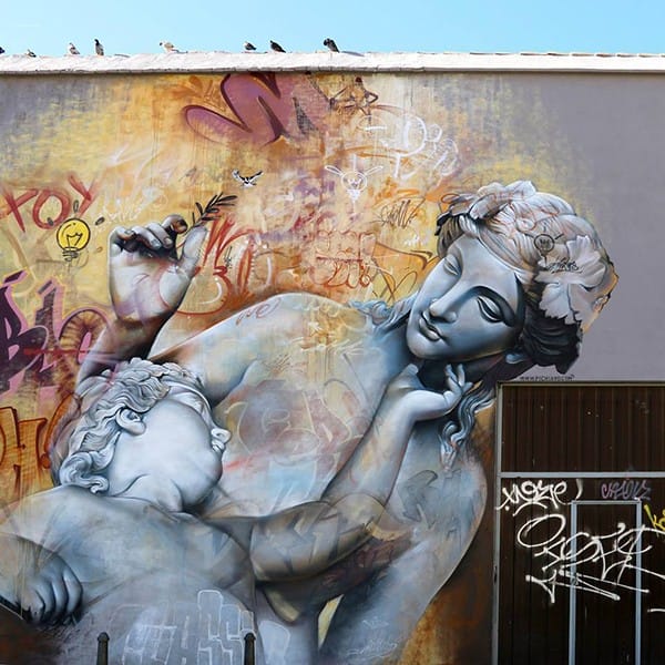 La sublime confrontation entre le classicisme et le graffiti par Pichi & Avo 6