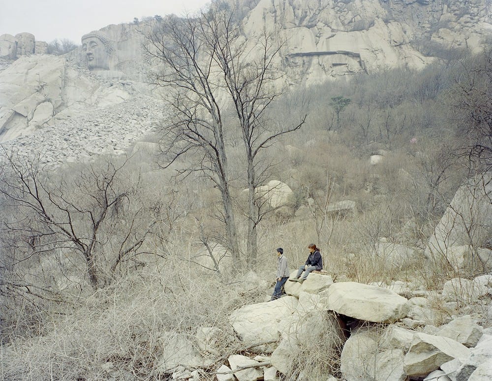 Zhang Kechun deux personnes assises dans des rochers