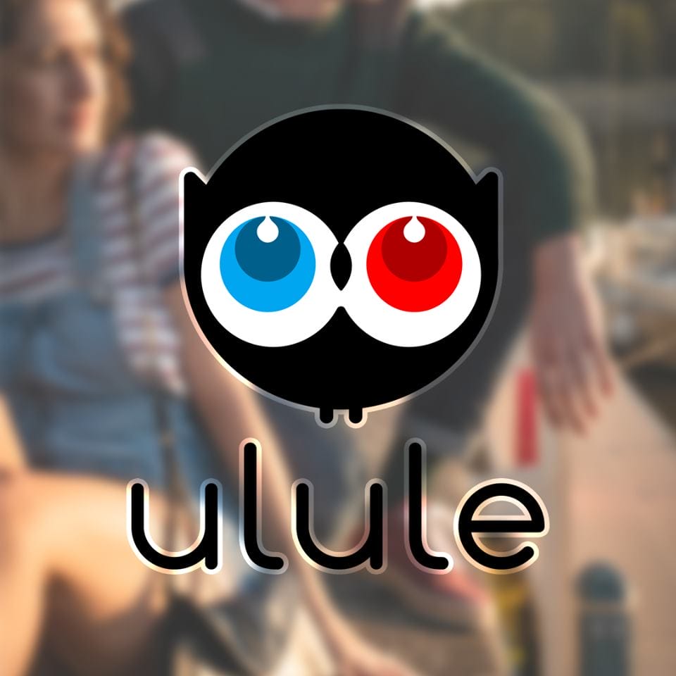 Logo de la campagne ULULE avec en fond les photographies de la campagne "Marcel & Simone".
