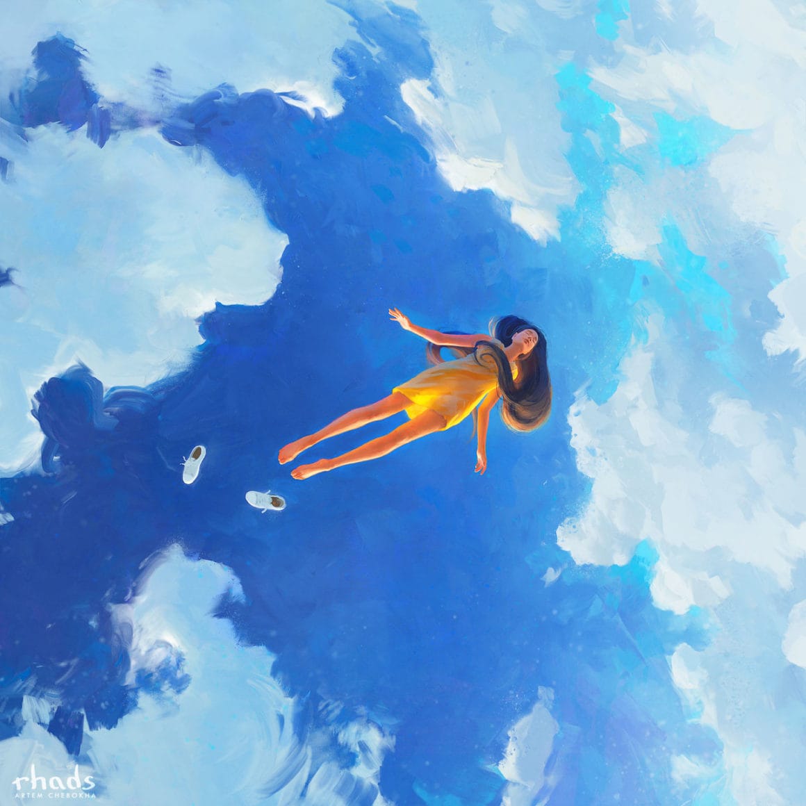 Jeune femme se baignant dans une mer de nuages