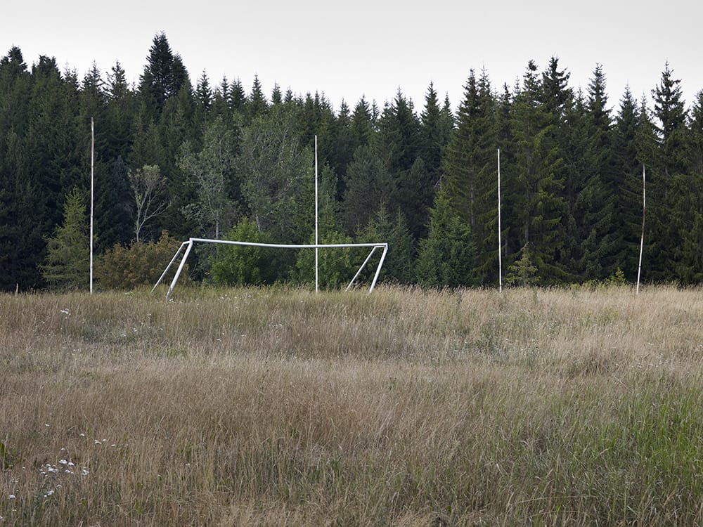 Guillem Vidal terrain vague cages de foot abandonné 