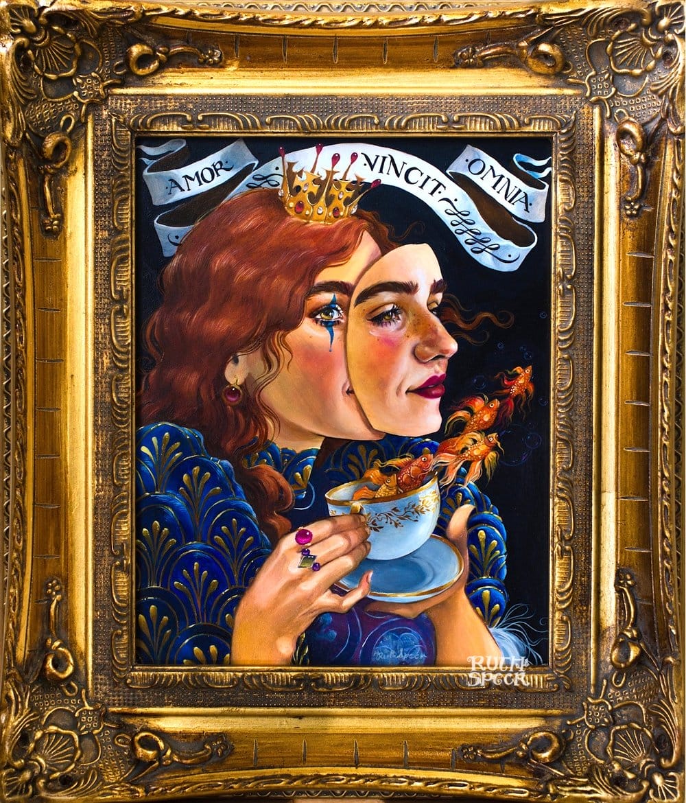Portrait d'une femme qui prend le thé. De sa tasse s'échappent des poissons rouges. Devant son visage se découpe un masque sui semble être son visage neutre