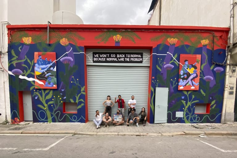 Fresque réalisée à Tunis par Léa Djeziri et son équipe