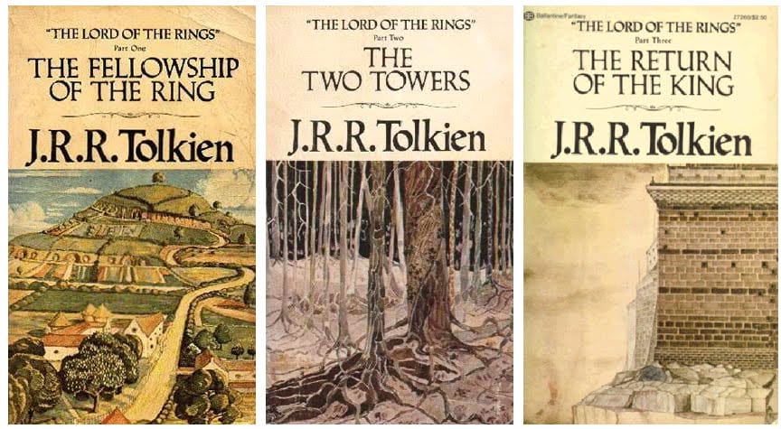 Les trois tomes du Seigneur des Anneaux de Tolkien, sortis entre 1954 et 1955