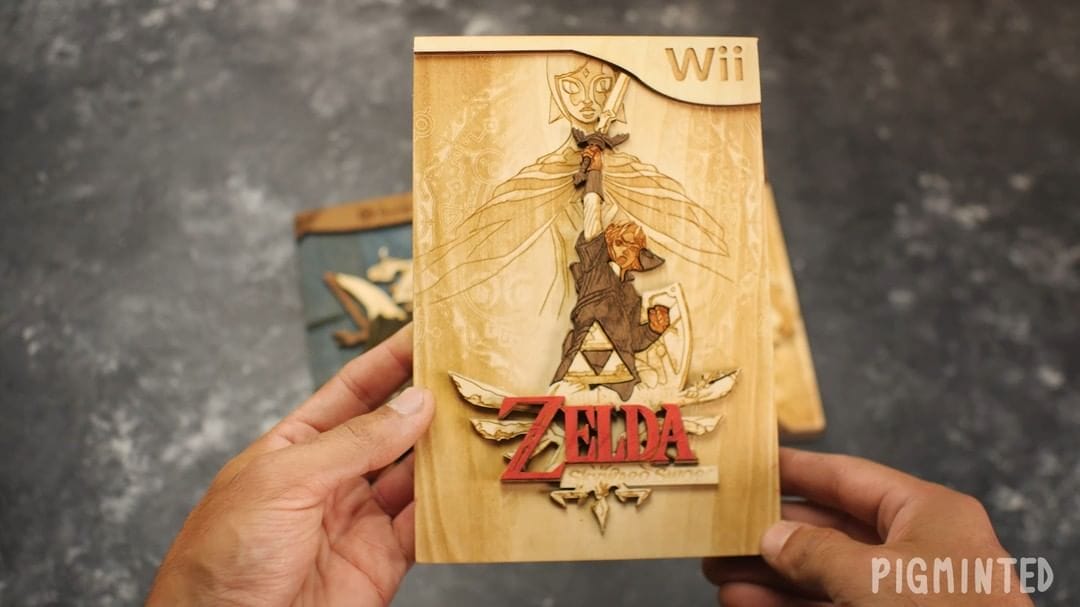 Sculpture en bois représentant une pochette de la console "WII", en bois du jeu Zelda